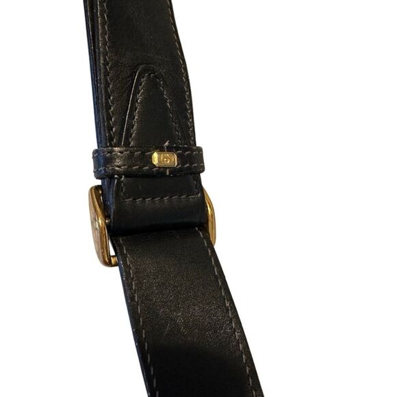 Gucci Black and Gray Crossbody Bag with Signature GG Pattern - Picture 3 of 13